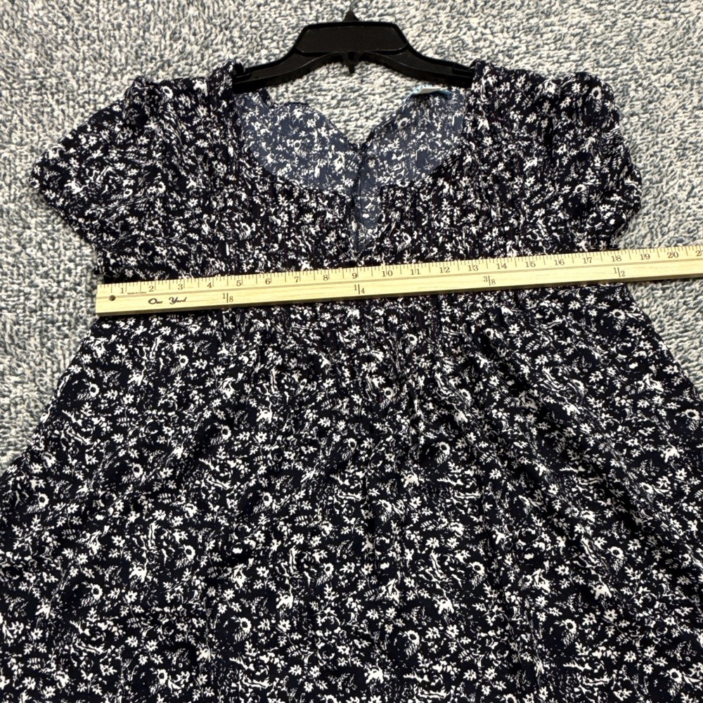 Anna Be Women's M Regular Blue/White Floral Smocked V-Neck Short Sleeve Blouse - Picture 8 of 12